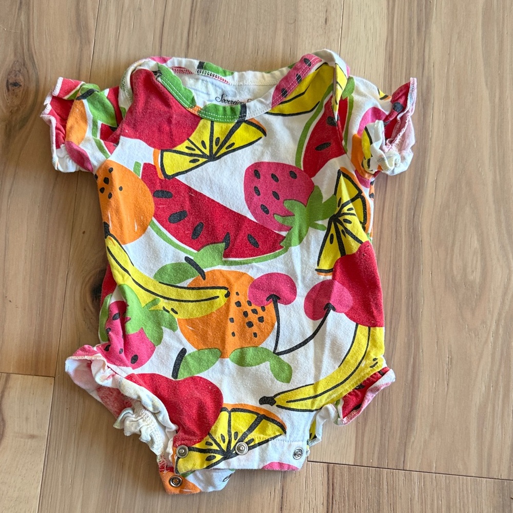 Sovereign Code Flutter Sleeve Fruit Print Baby Onesie in 3 months